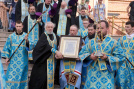 Настоятель Покровского храма принял участие в прощальном молебне перед чудотворной иконой Богородицы